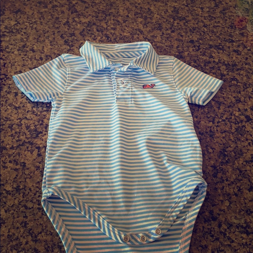 12-18 month vineyard vines athletic onesie